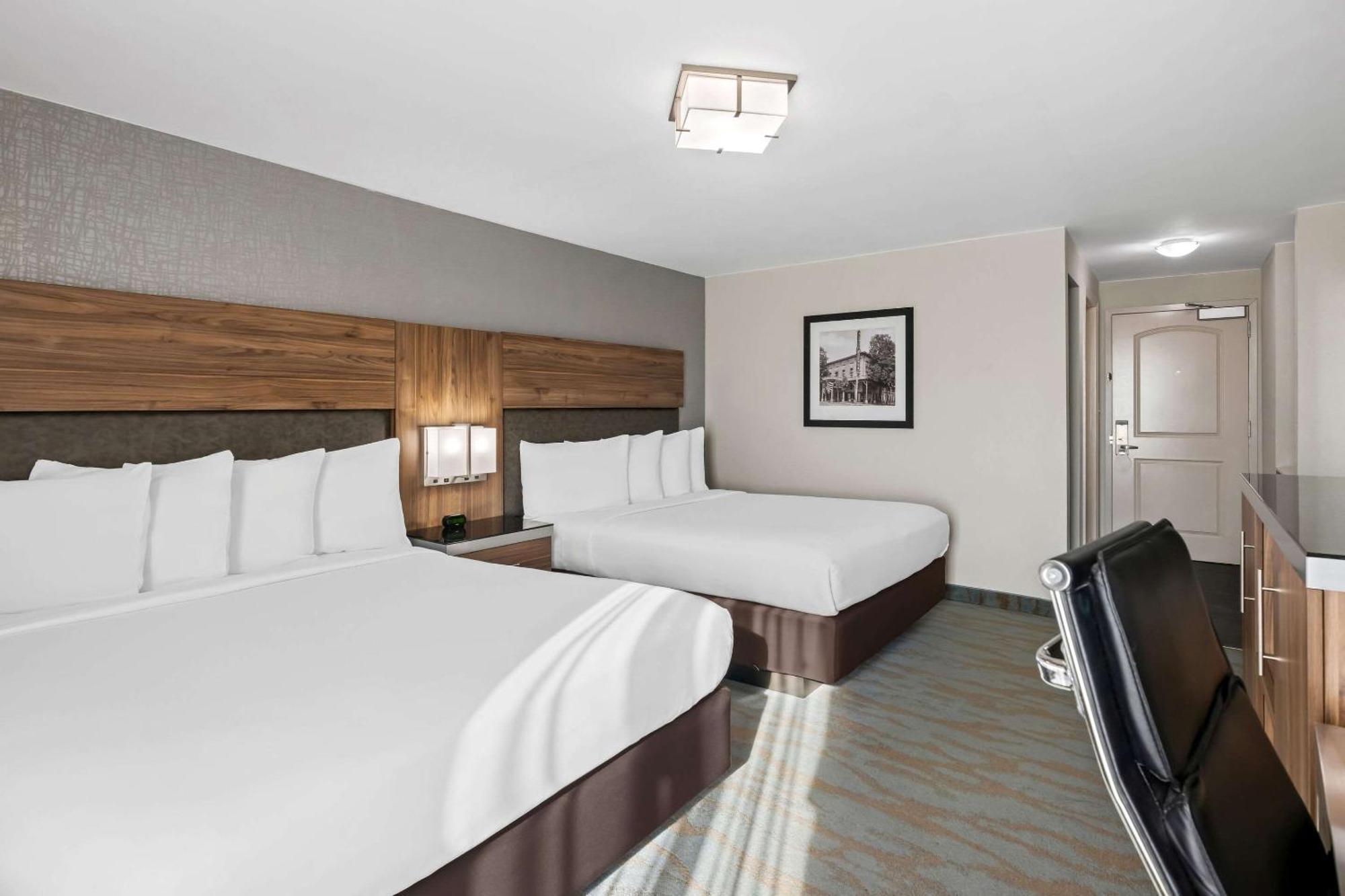 The Penn Stroud, Stroudsburg - Poconos, Ascend Hotel Collection Esterno foto
